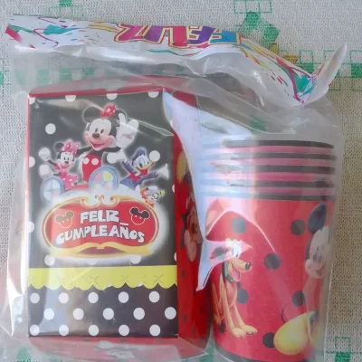 Set buffet Mickey rojo 15 piezas