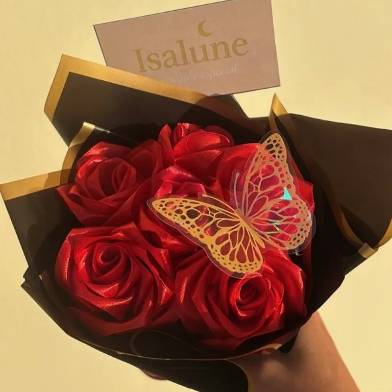 Ramo de Rosas Eternas ❤️✨