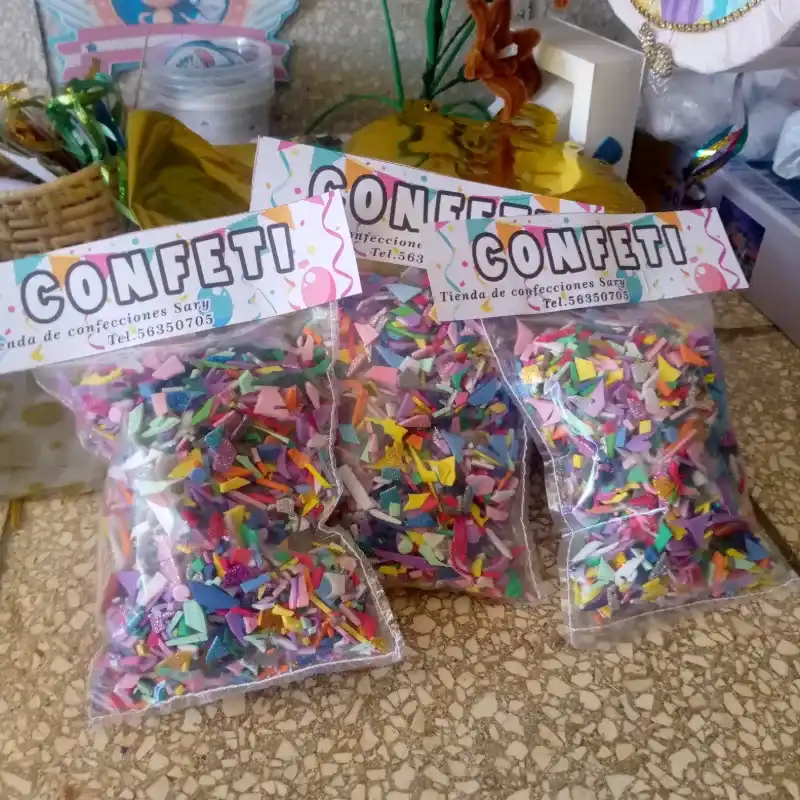 Paquetes de confeti para piñatas