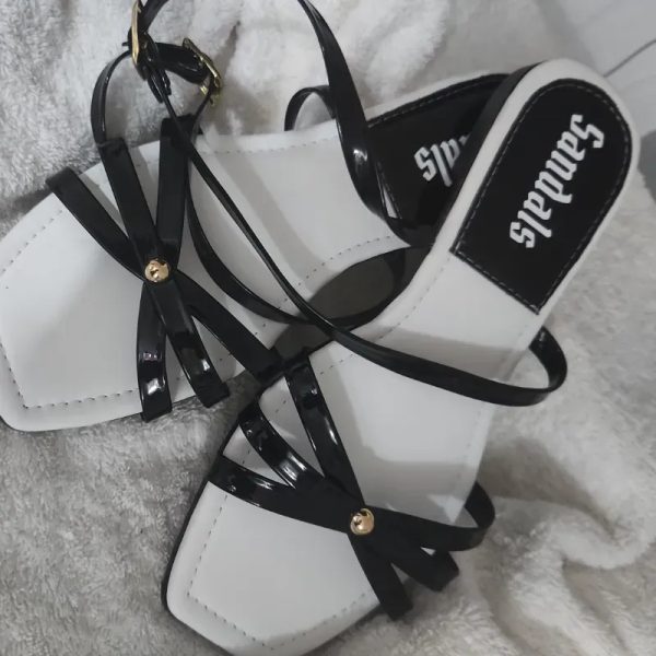 Sandalias