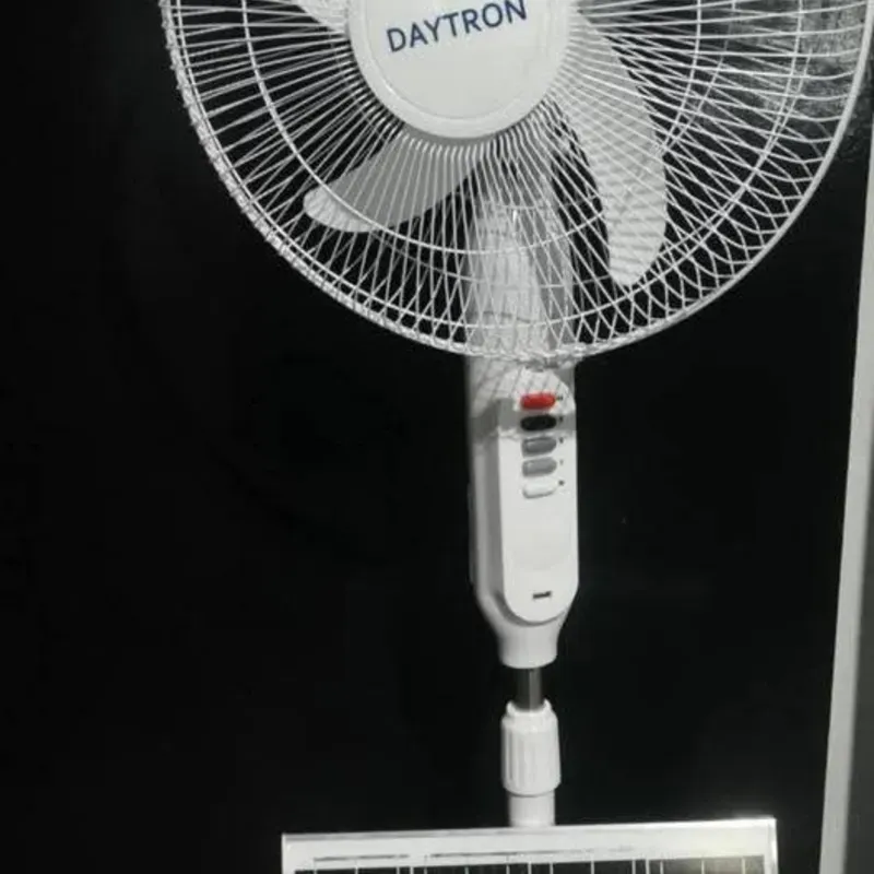 Ventiladores Recargables de 16" Daytron