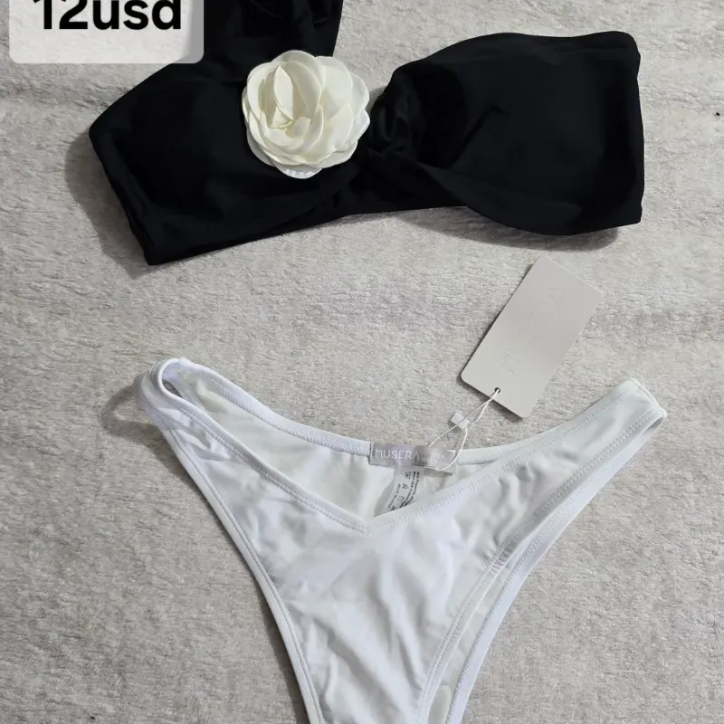 Bikini Blanco y Negro