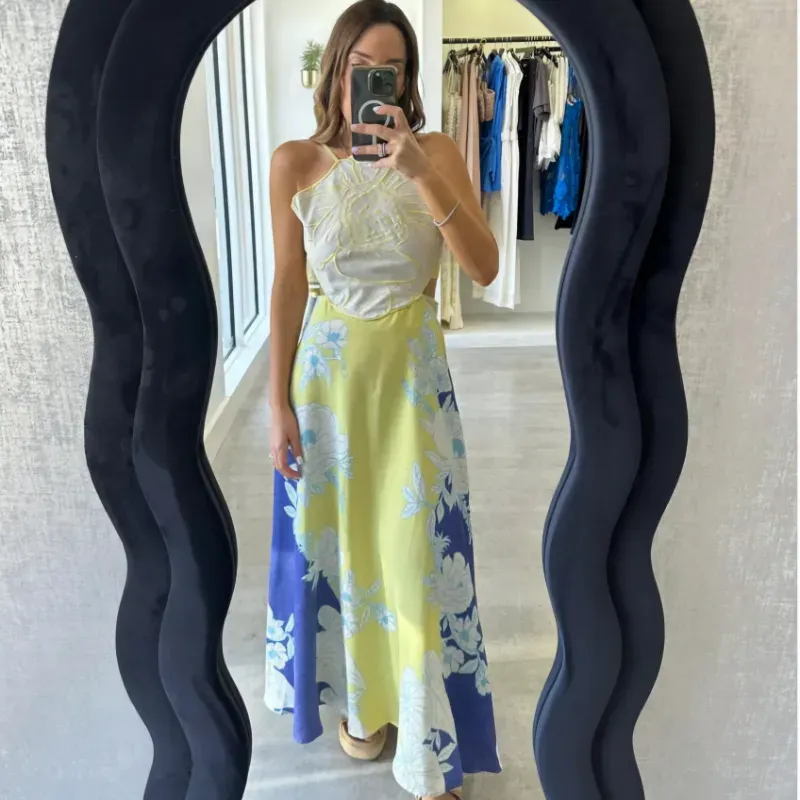 Vestido largo estampado amarillo y azul