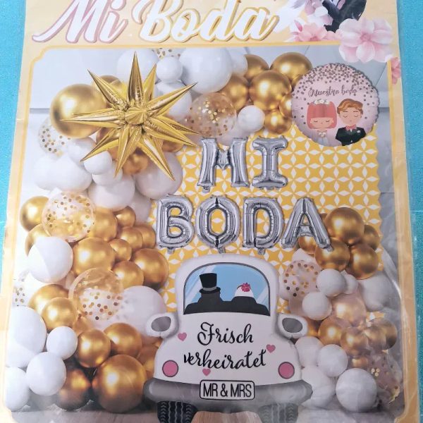 Set arco de globos "MI BODA" dorado, negro y blanco