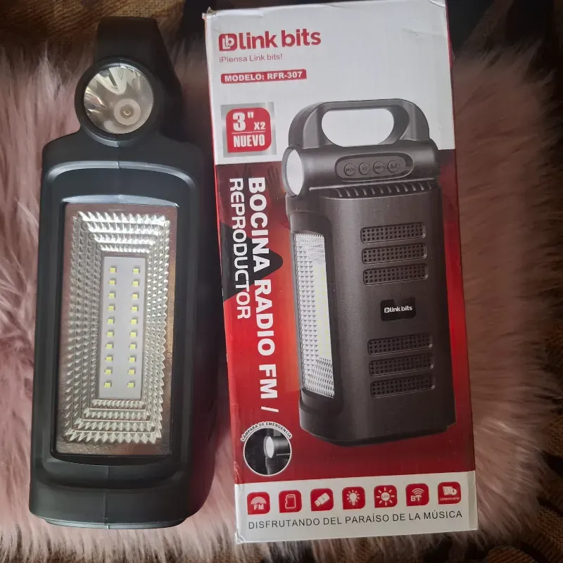 Lámpara, linterna y bocina