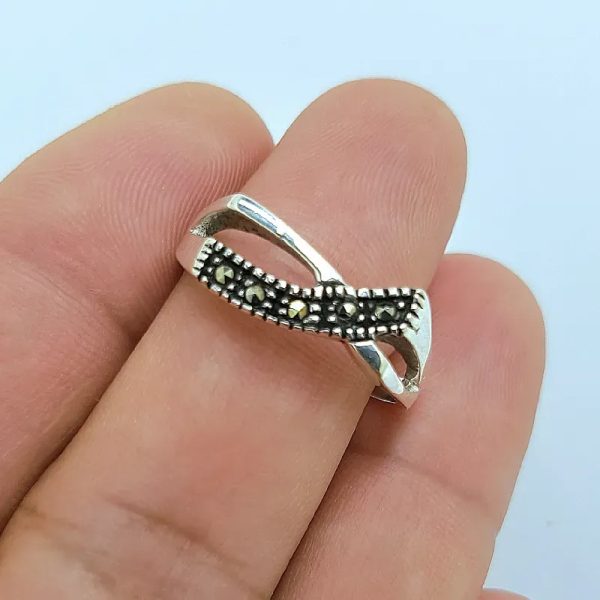 Anillo de plata 925 y Marquesitas