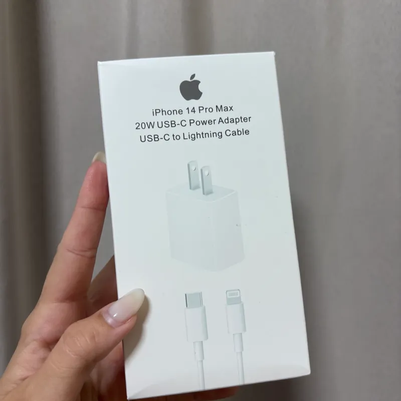 20W USB-C Power Adapter USB-C to Lightning Cable