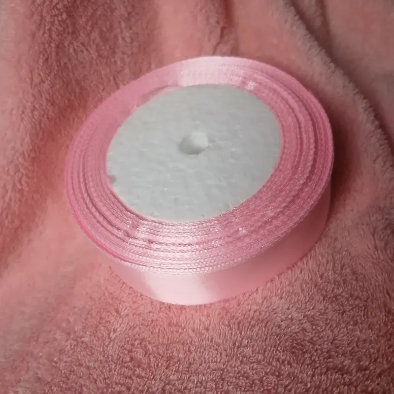 Cinta de satín rosado claro 2.5 cm