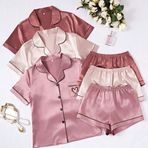 Pijamas de satin corazón