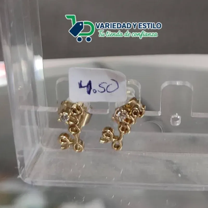 Aretes de oro laminado 14K