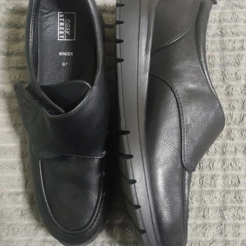 Calzado femenino europeo