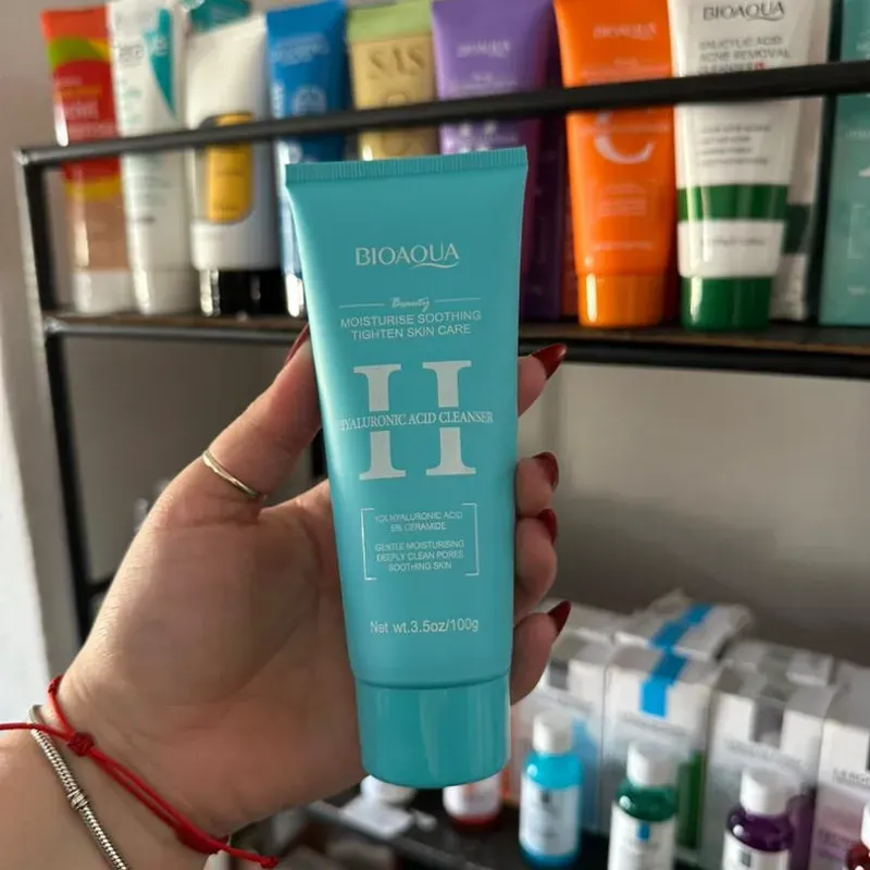 Limpiador de Acido Hialuronico Bioaqua