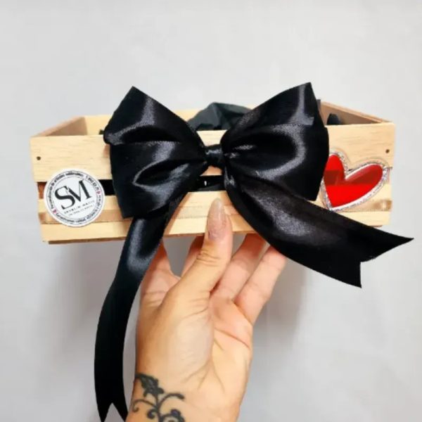 Caja decorada de madera