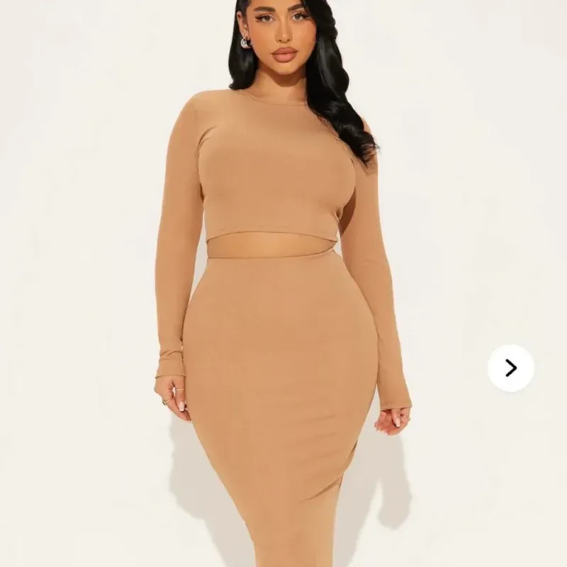 Conjunto de saya larga