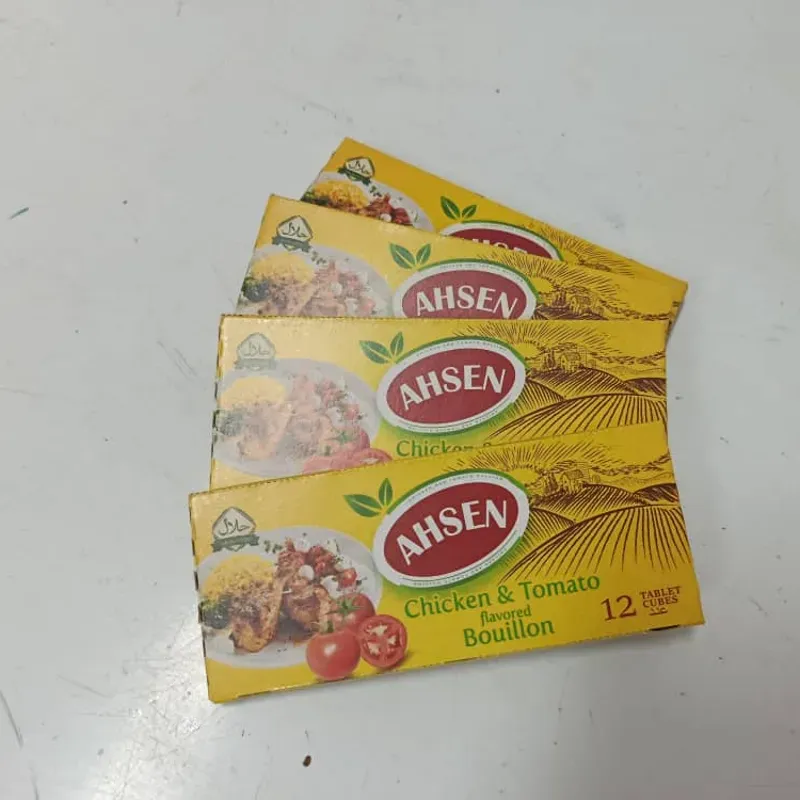 Cuadro de pollo con tomate