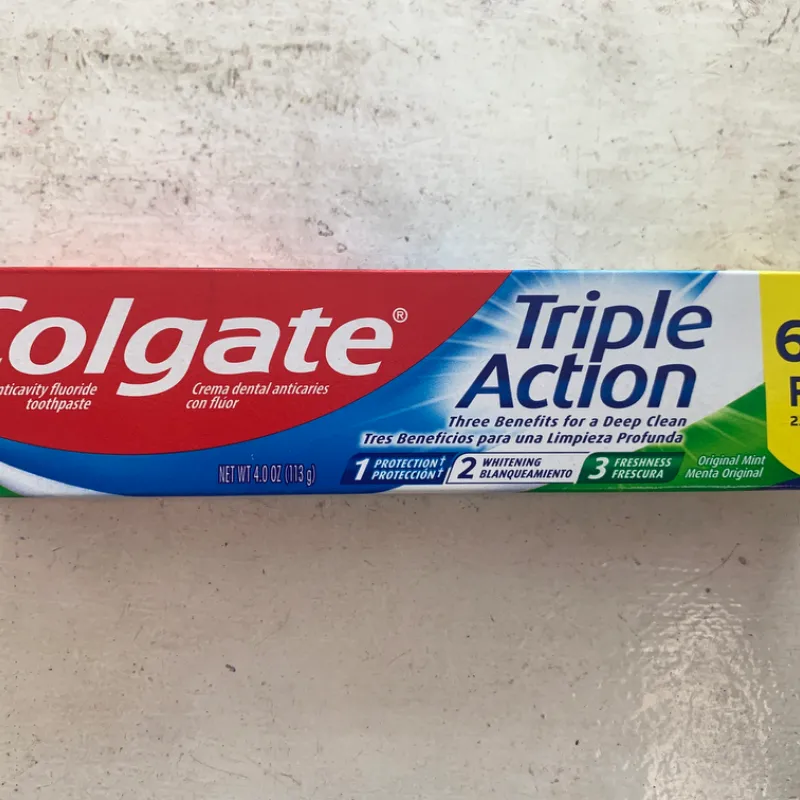 Pasta colgate
