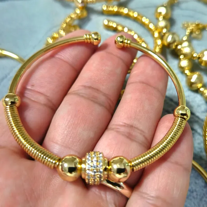 Pulso de chapa de oro