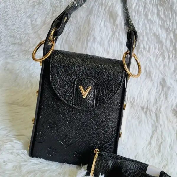 Cartera negra pequeña