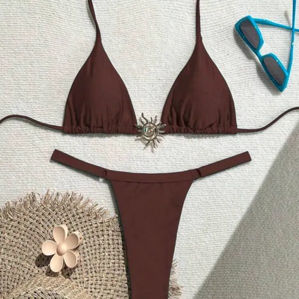 Bikini marrón hilo con adorno de metal