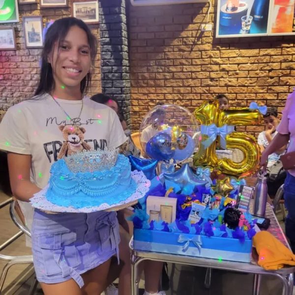 Regalos + Cake