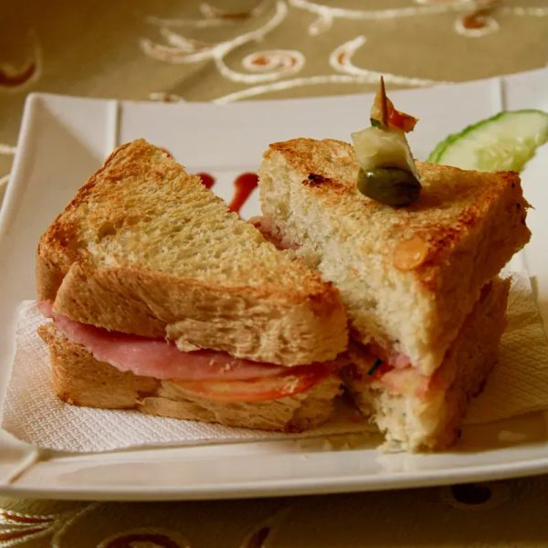 Sandwich Jamón y Queso