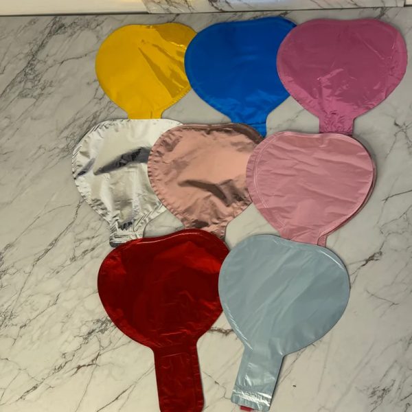 Globos en forma de corazón.