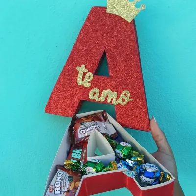 Letras 3D rellenas con Confituras