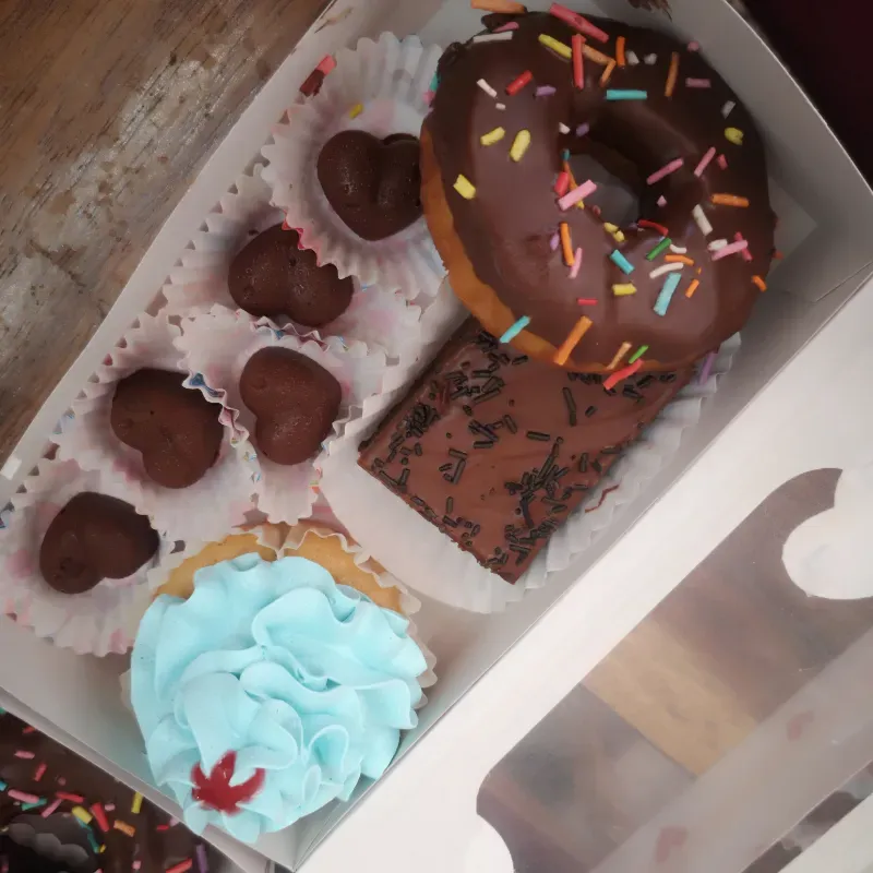 12 Cajitas de dulces personalizadas.