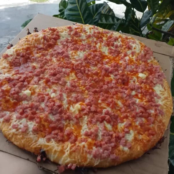 Pizza familiar especial de jamón