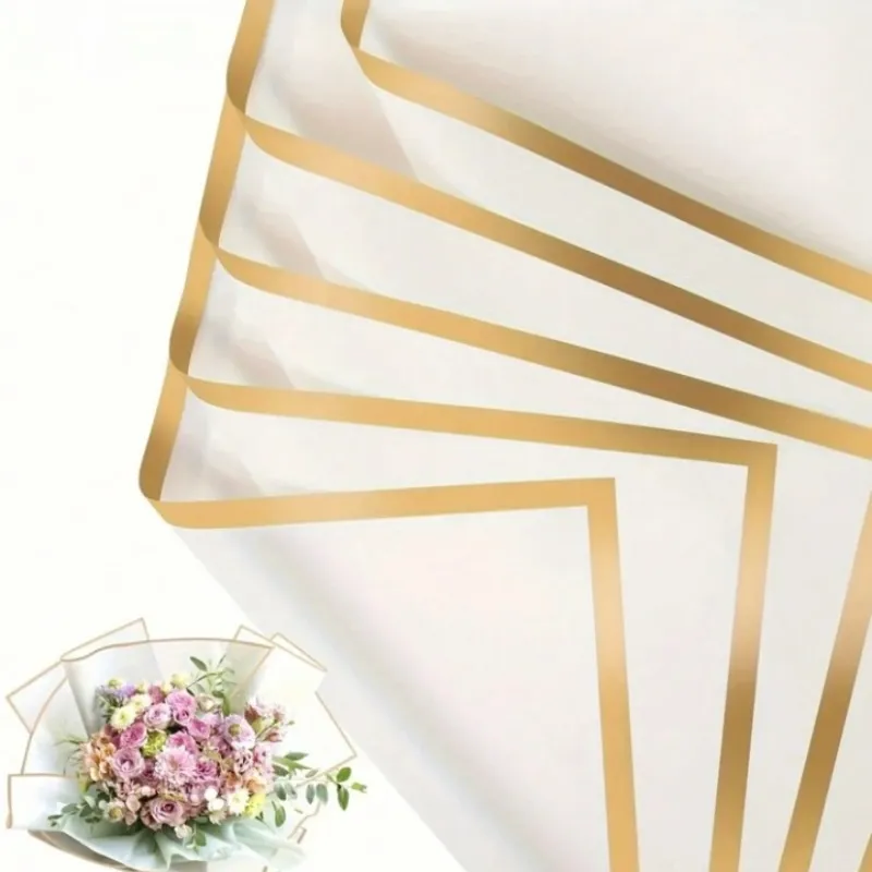 Blanco con vivos dorados