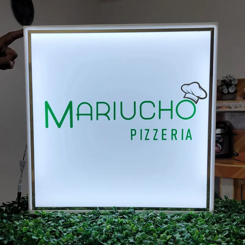 Cartel lumínico acrílico vinilo y pvc