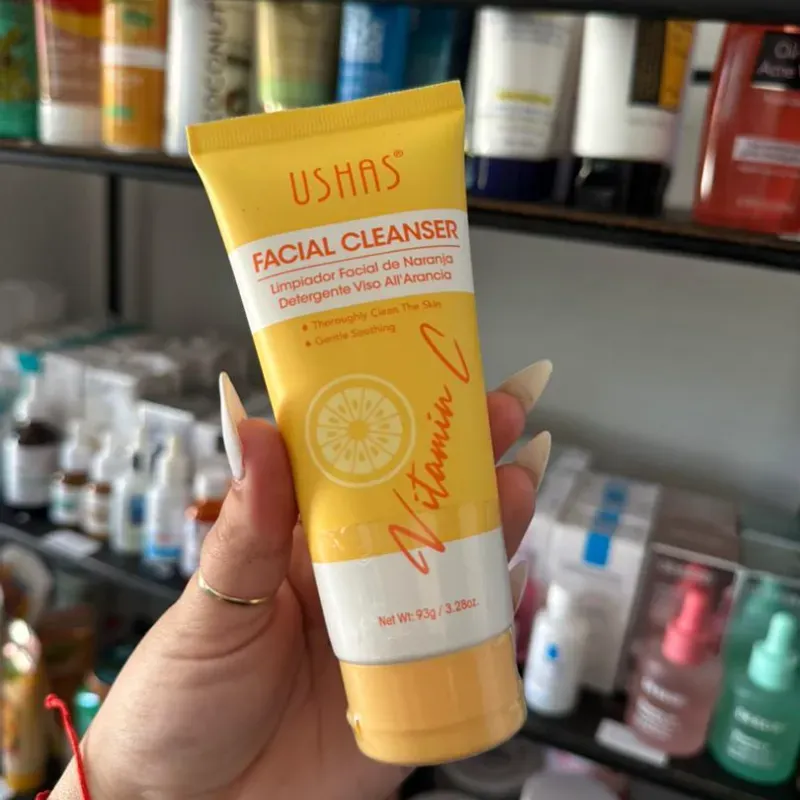 Ushas Vitamin C Facial Cleanser