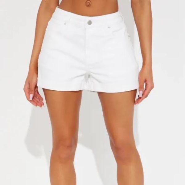 Short blanco