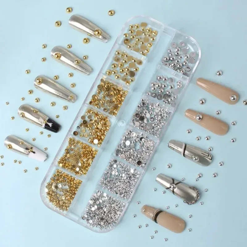 Cajas de 12 compartimentos de medias perlas dorada y plateada