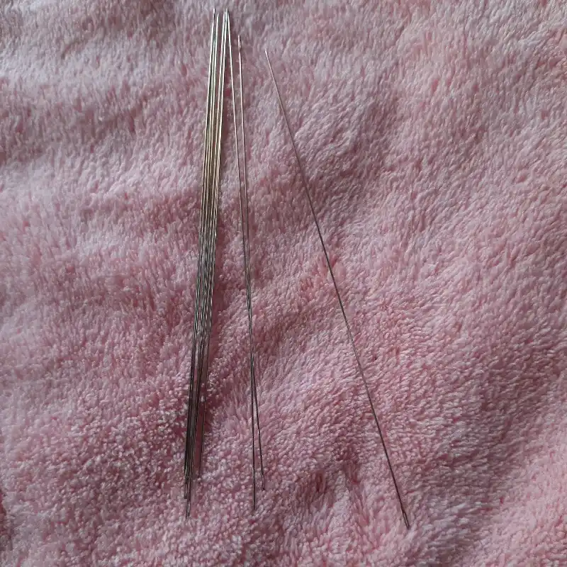 Aguja fina para mostacillas