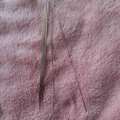 Aguja fina para mostacillas