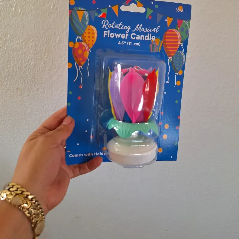 Hermosa vela con música 