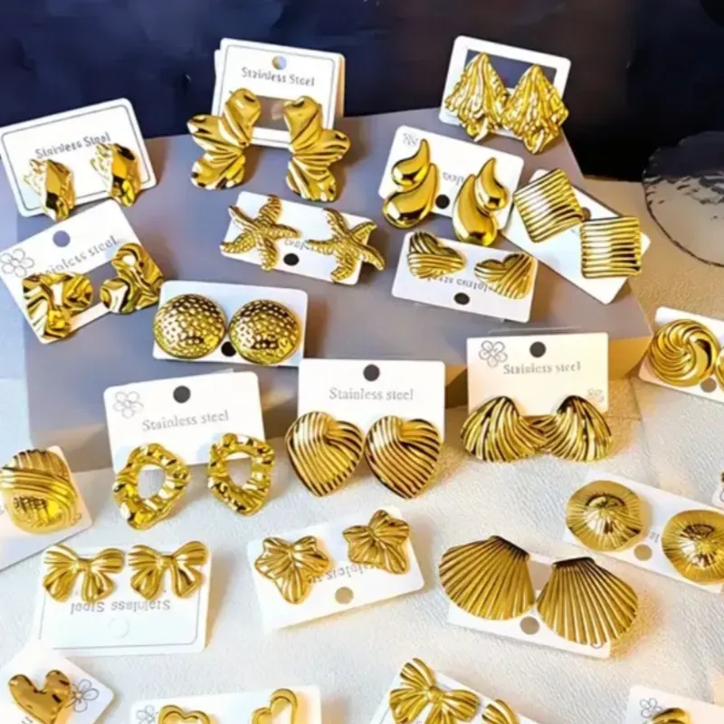 Aretes exagerados de moda