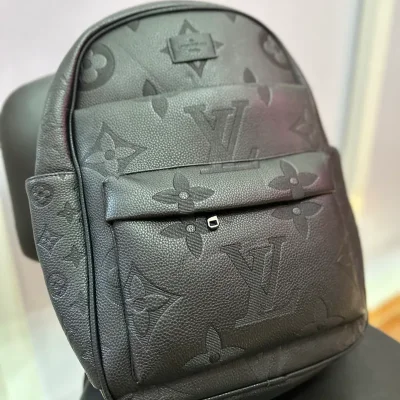 Mochilas lv ✨