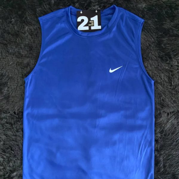 Desmangados Nike