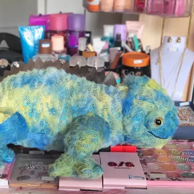 Peluche iguana