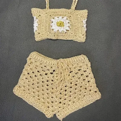 Conjunto de margaritas para niña pequeña