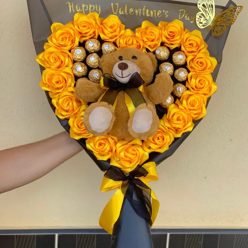 Ramo rosas con peluche