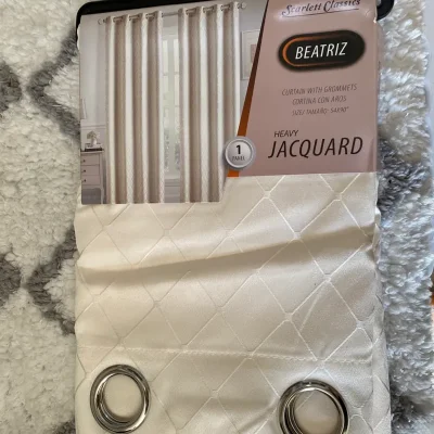 Cortinas Blackout 54x90” beige