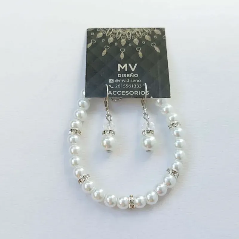 Aretes + pulso de perlas