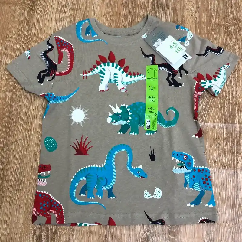 Pulóver con dinosaurios