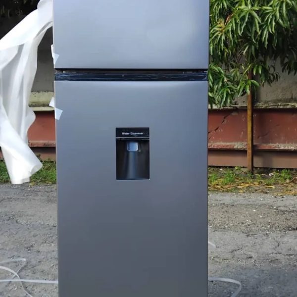 Refrigerador Hisense 7.3 Pies Con Dispensador De Agua