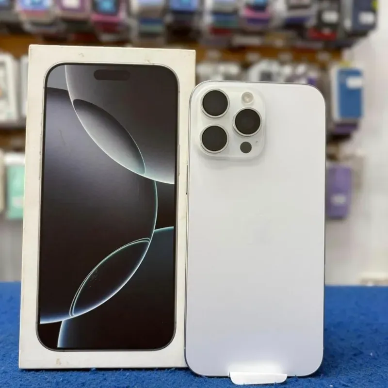 IPhone 16 Pro Max (Dual-Sim) de 256 GB (Libre de Fábrica, 95% Batería)