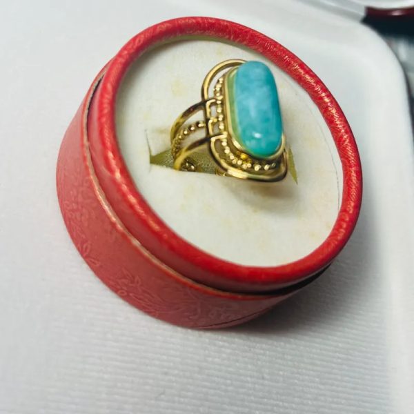 Cod-A049 Anillo Dorado Piedra Verde Regulable