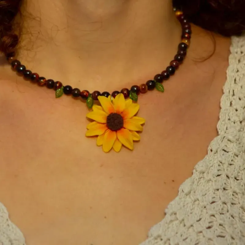 Collar de girasol